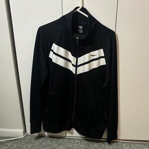 Nike Men's Black and White Windbreaker